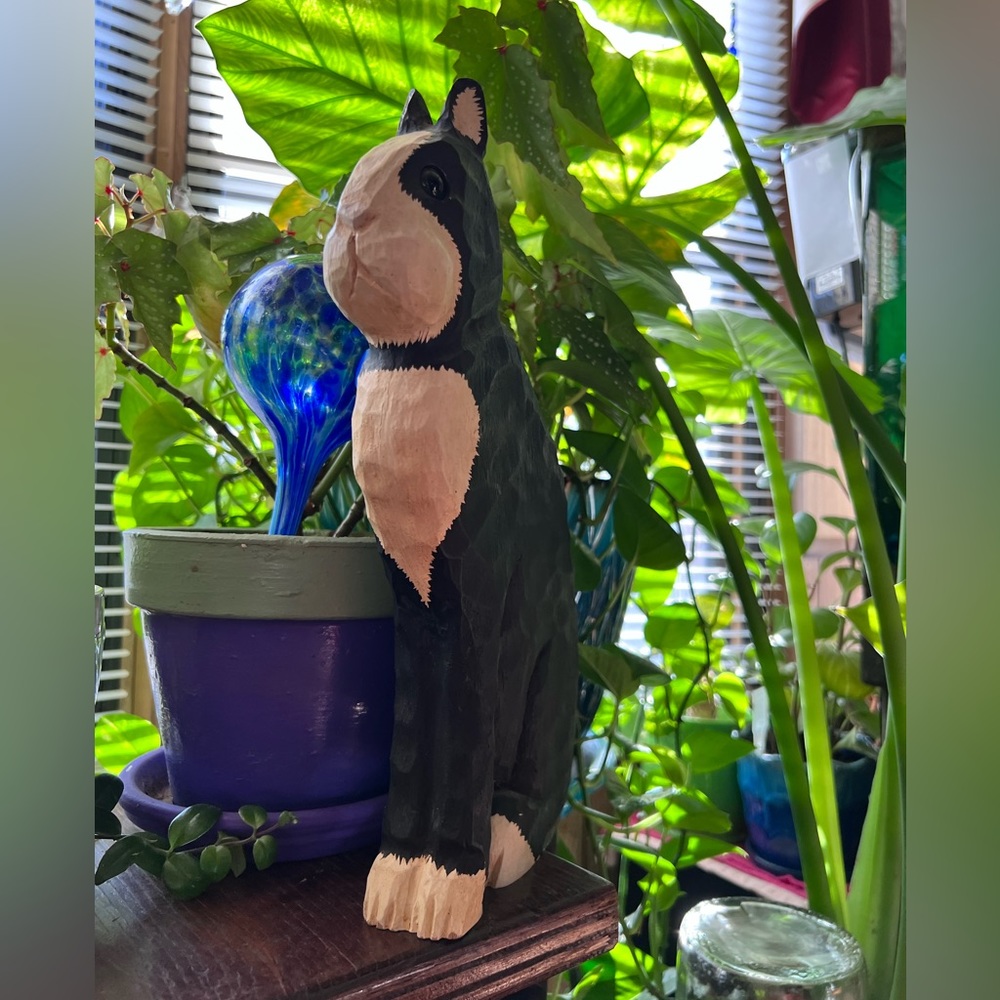 Collectible Carvings hand carved and painted made in the Philippines wooden cat - Picture 15 of 16